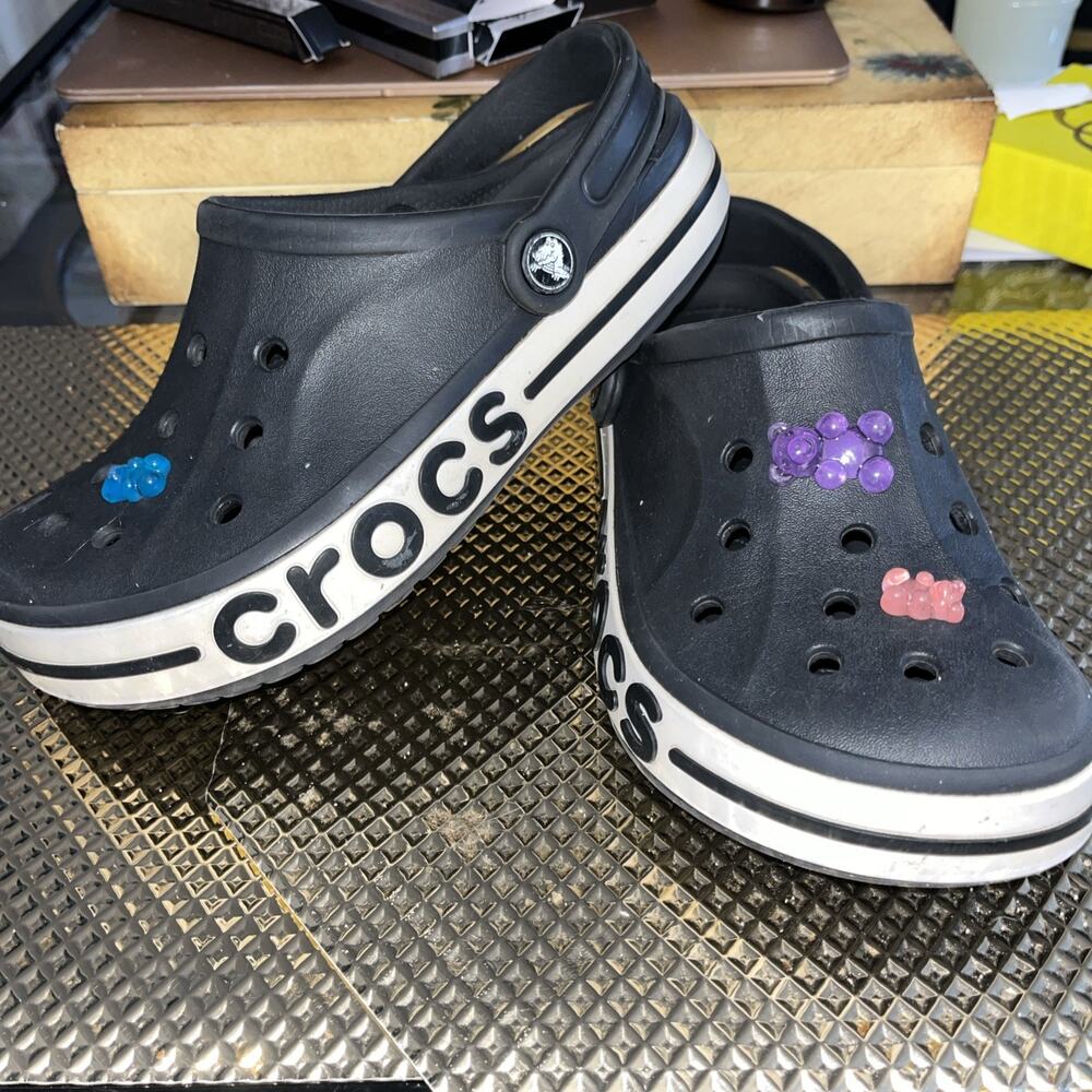 Crocs Men's 5 Women's 7 Black With White Stripe Gummy Bear Jibits